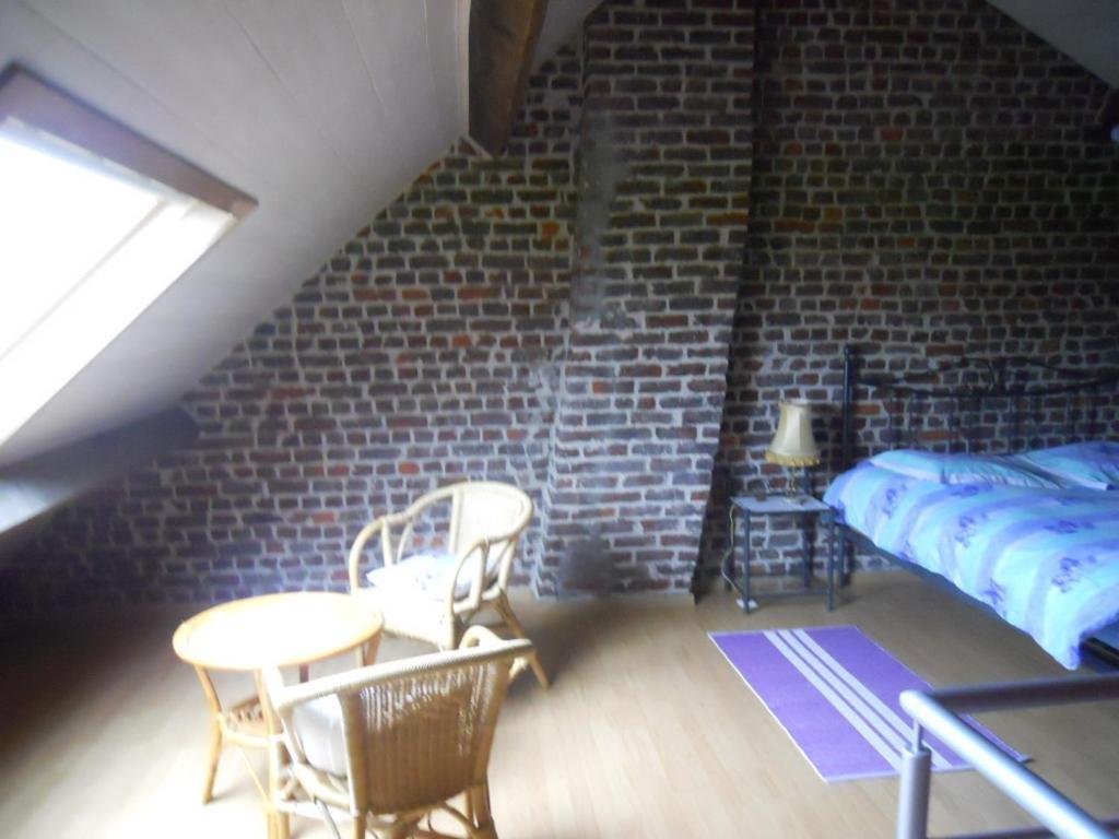 Hotel Huis De Wilde Wingerd Ypern Zimmer foto